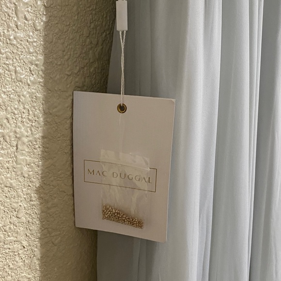 NWT Mac Duggal Blue Embellished Cap Sleeve Bodice Flowy Gown 79365 Size 14 - Picture 9 of 16